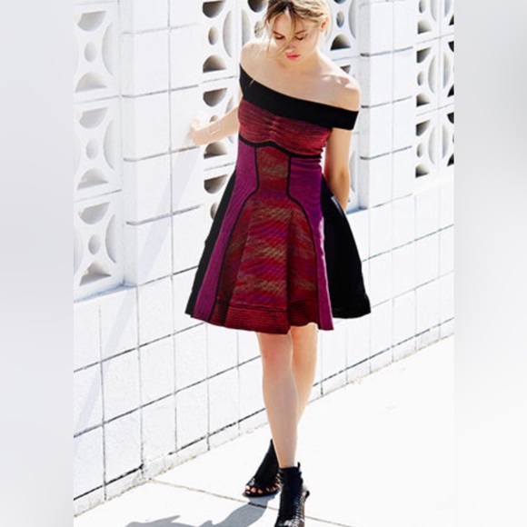 $995 New M Missoni Knit Off Shoulders Dress. Made In Italy.